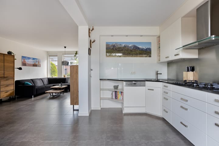 Foto 12 van Lyonhof 27