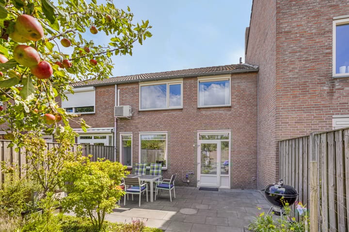 Foto 24 van Lyonhof 27