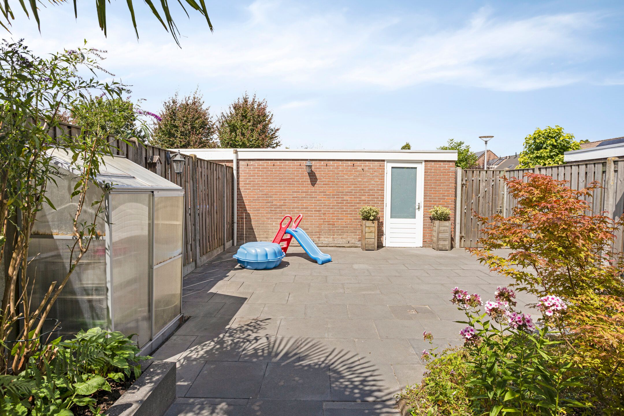 Foto 27 van Lyonhof 27