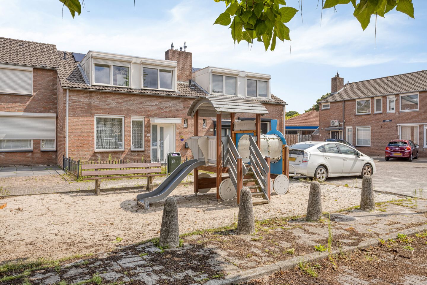 Foto 29 van Lyonhof 27