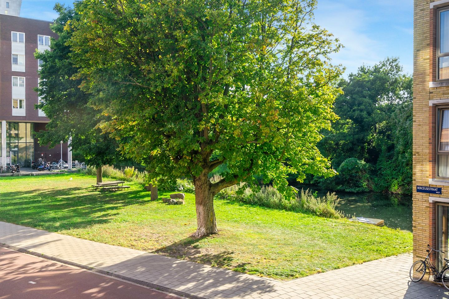 Foto 35 van Berceusestraat 40