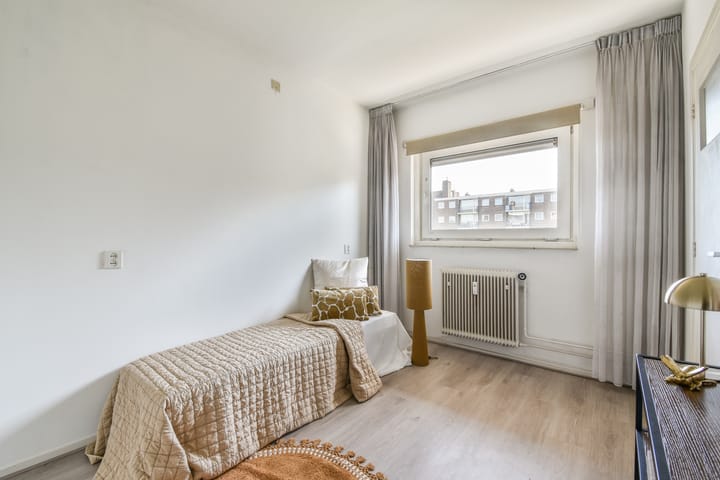 Foto 19 van Mr. G. Groen van Prinstererlaan 229