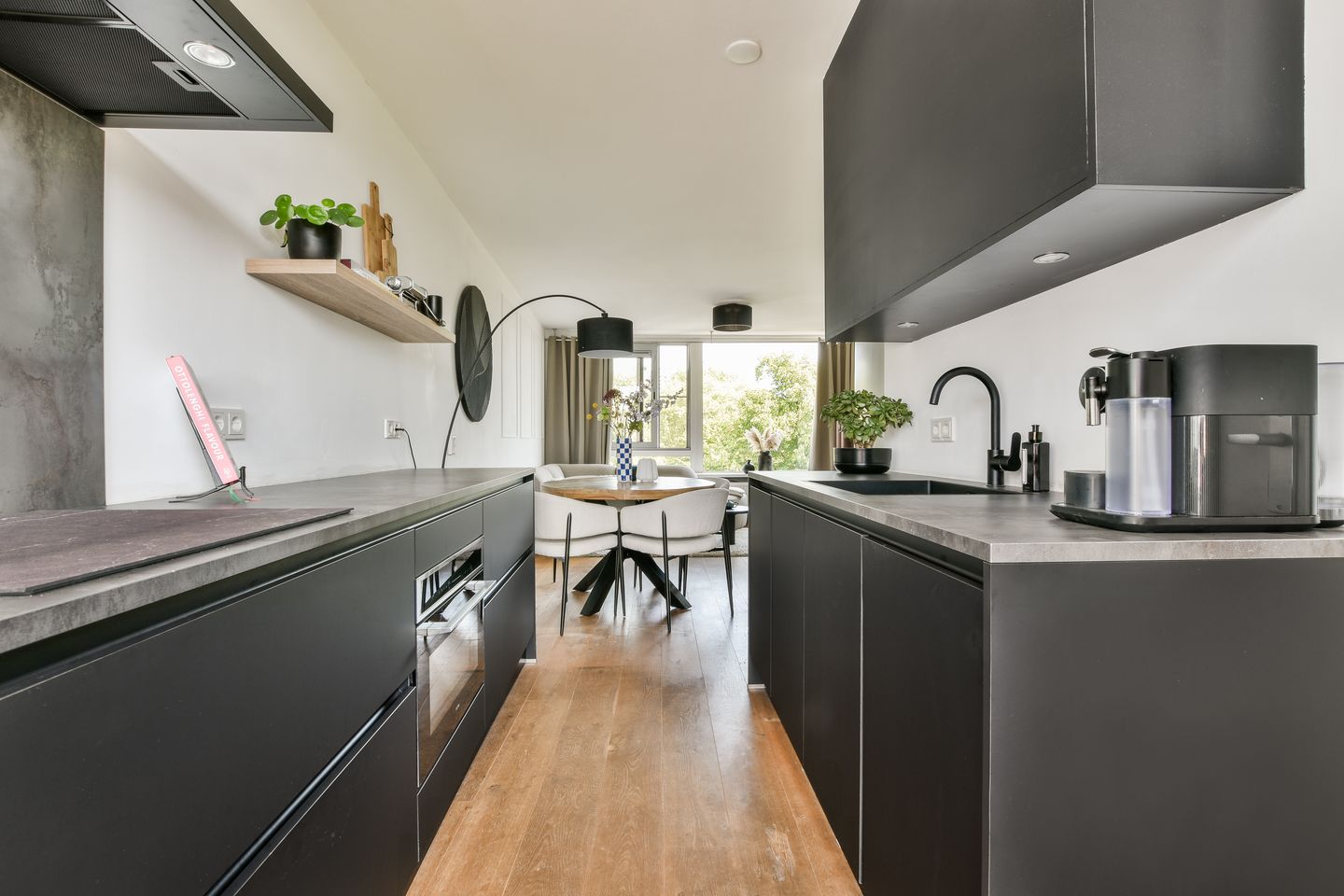 Photo 10 of President Kennedylaan 30-4