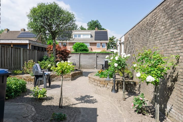 Foto 23 van Dahliastraat 91