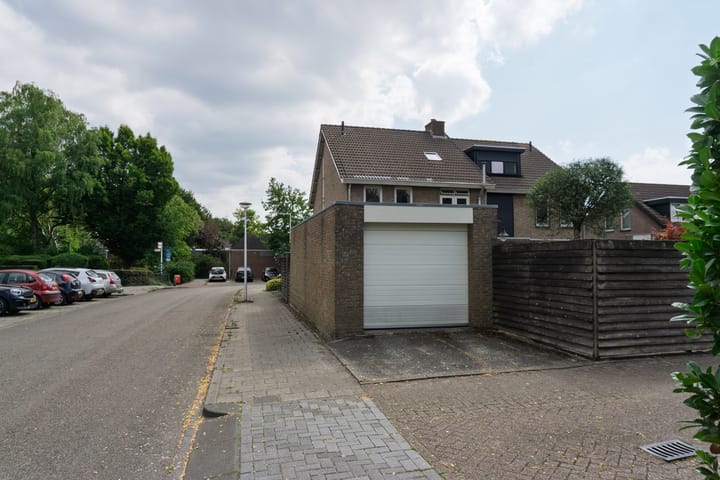 Foto 32 van Dahliastraat 91