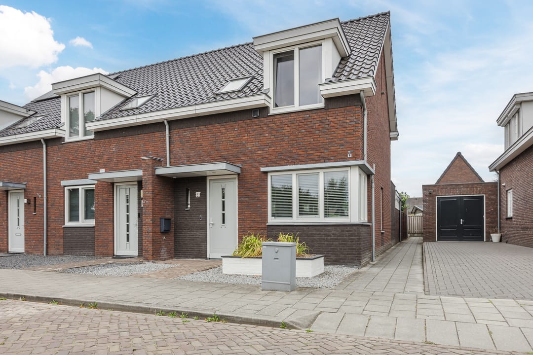 Foto 1 van Dorpsrand 38