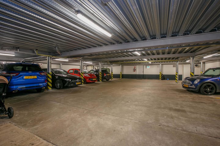 Foto 22 van Lange Weistraat 7-E