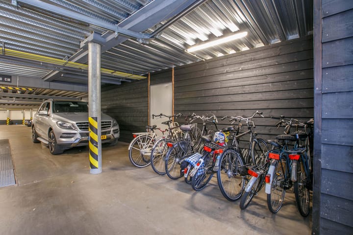 Foto 23 van Lange Weistraat 7-E