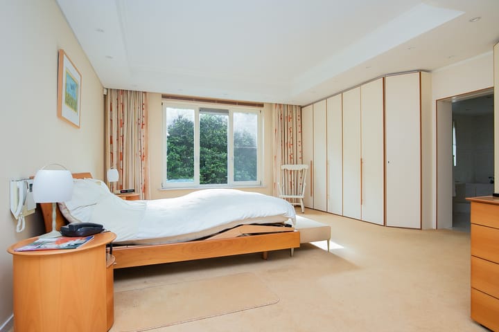 Foto 25 van Leenderweg 166