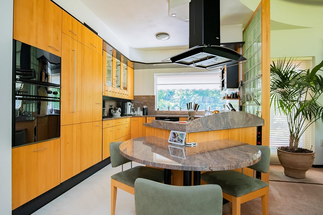 Foto 37 van Leenderweg 166