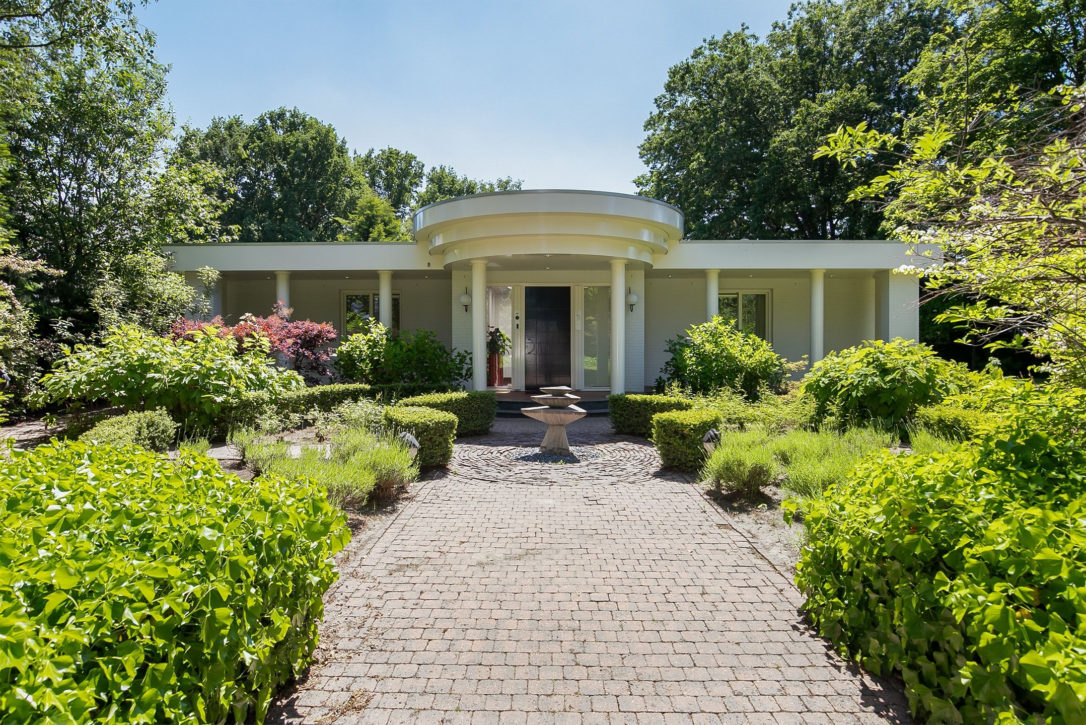 Foto 60 van Leenderweg 166