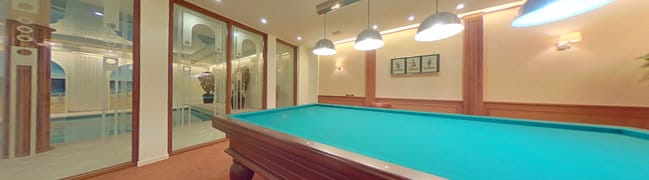 Biljard-in-zwembadkelder