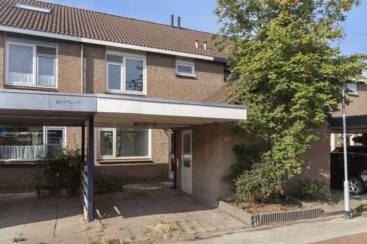 Foto 1 van Boris Pasternak-erf 152