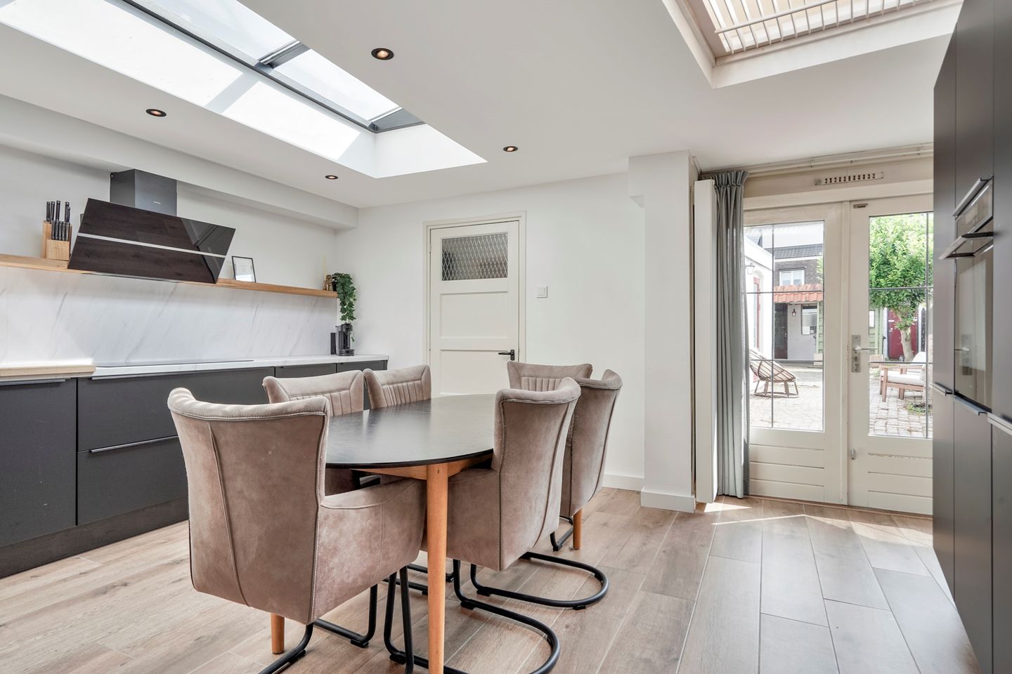 Foto 14 van Hoefstraat 182