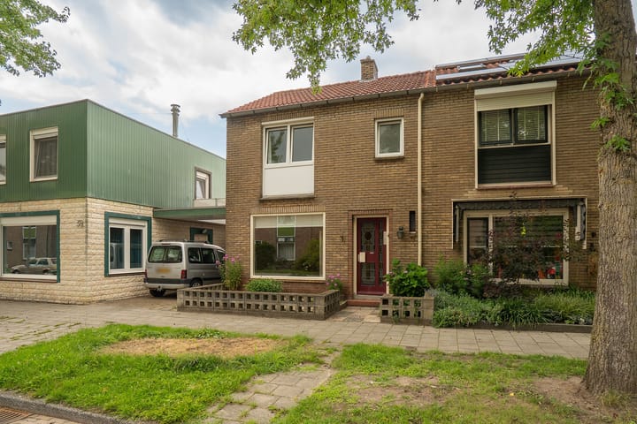 Foto 6 van Van Musschenbroekstraat 43