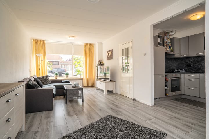 Foto 2 van Robert Scottstraat 132