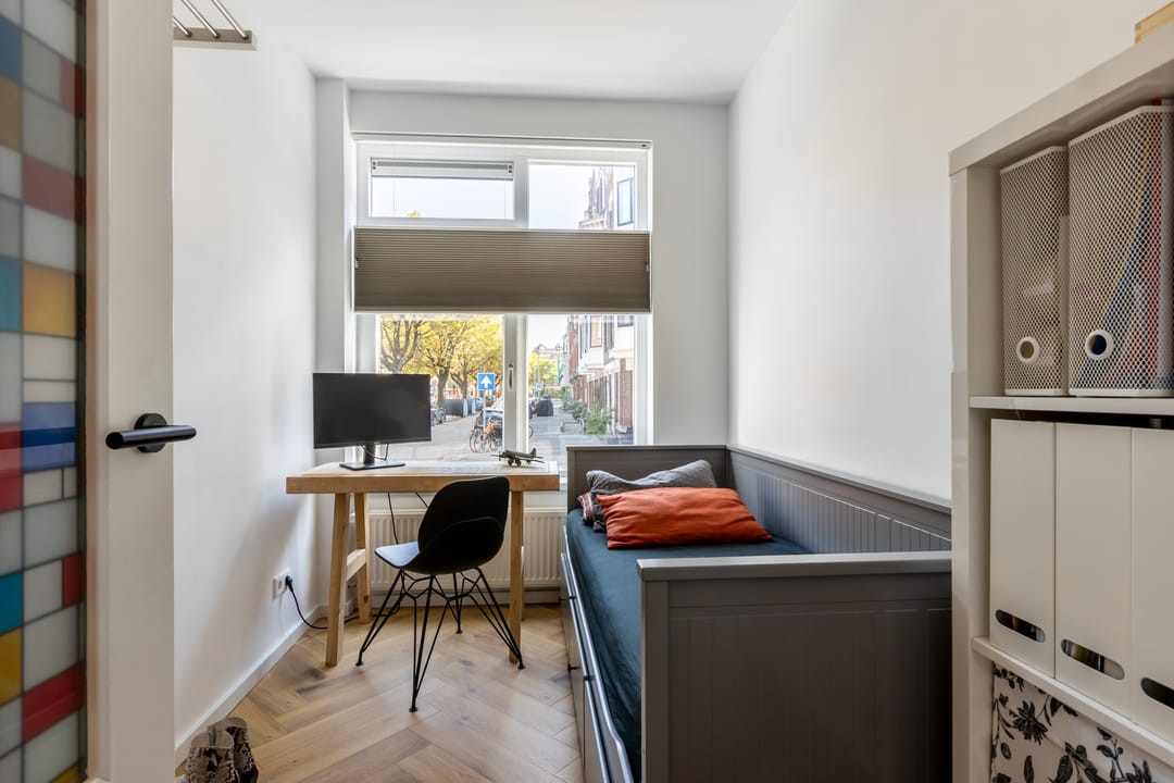 Photo 16 of Prins Hendrikstraat 17-A