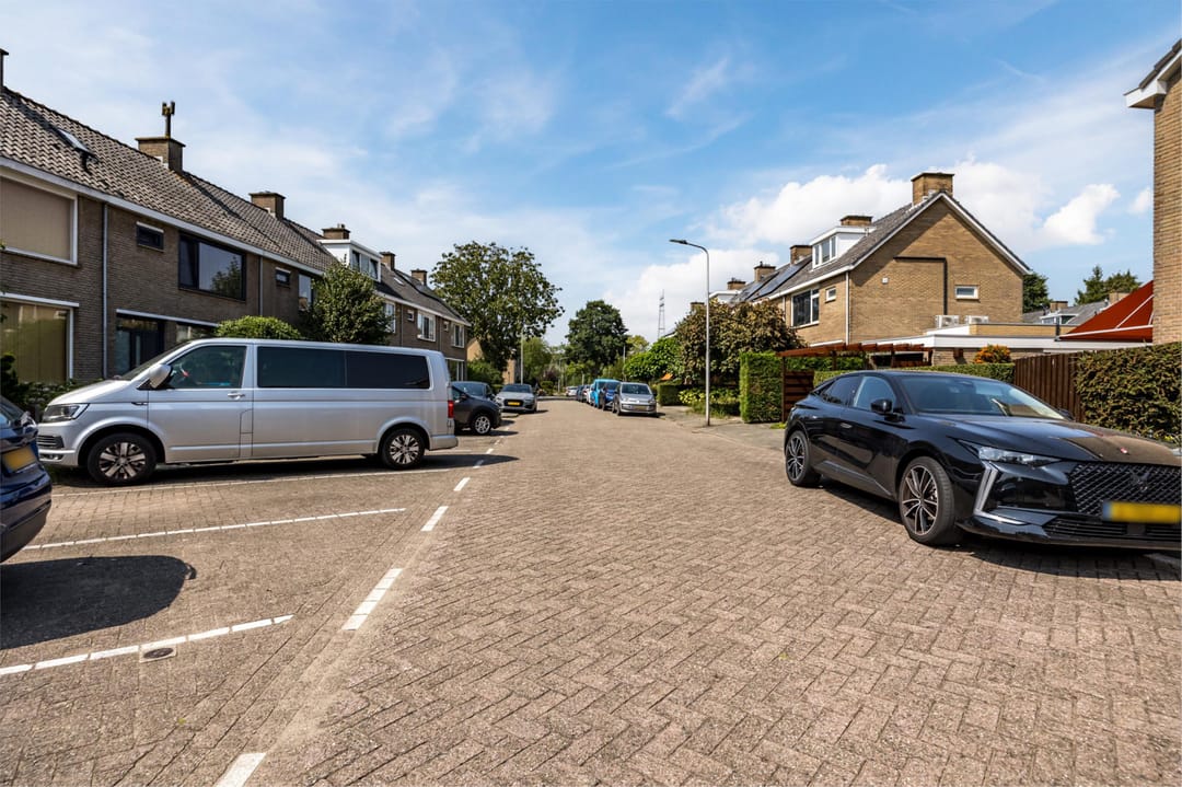 Foto 41 van Bernhard Zweersstraat 59