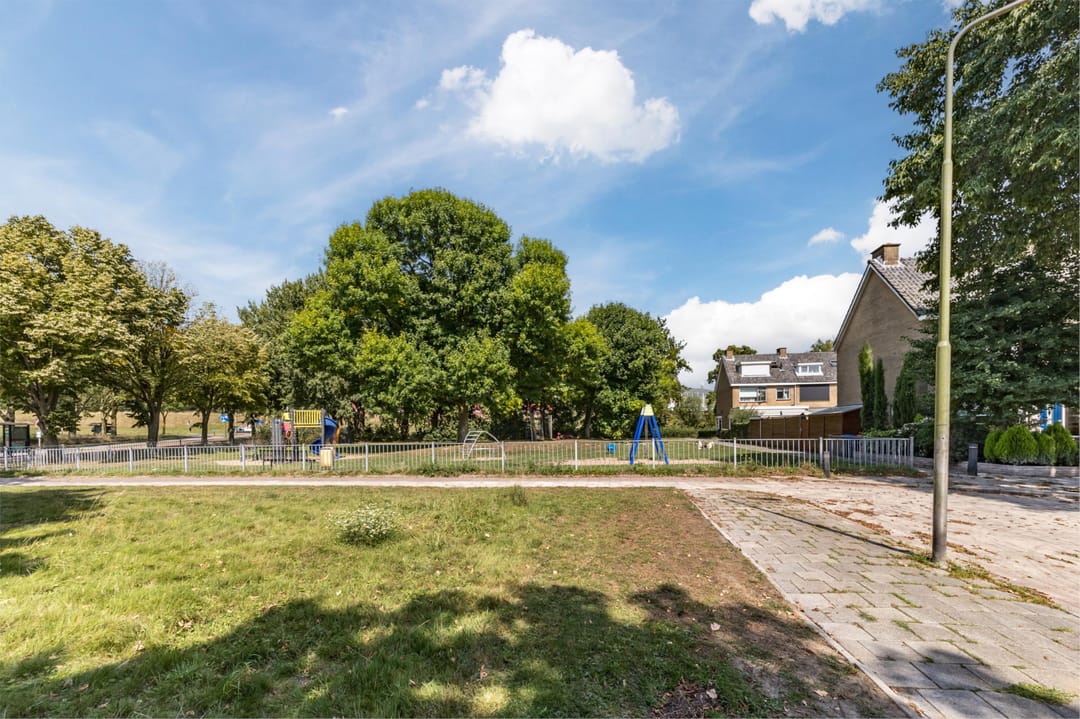 Foto 46 van Bernhard Zweersstraat 59