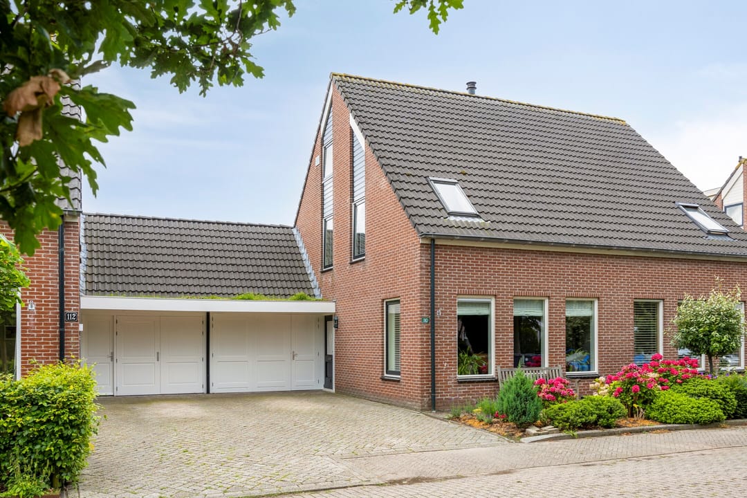 Foto 1 van Manusveert 110