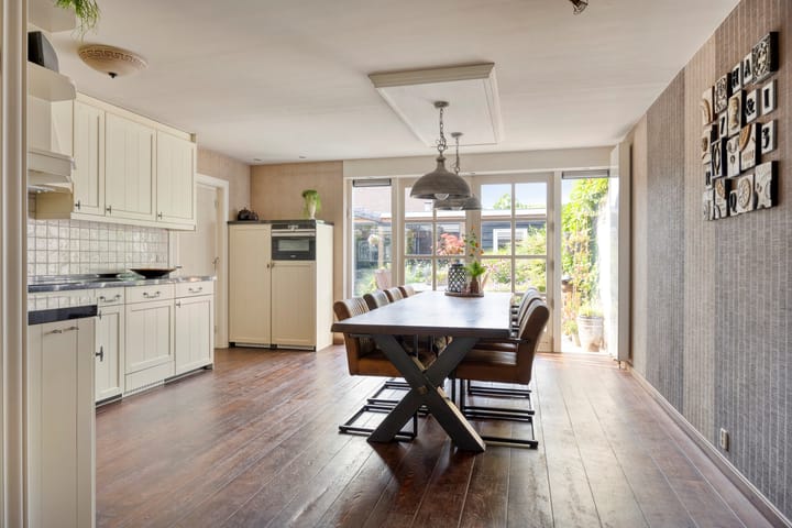 Foto 2 van Manusveert 110