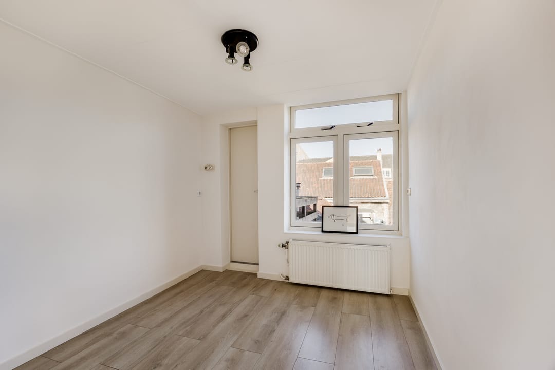 Photo 11 of Hooigracht 68-B