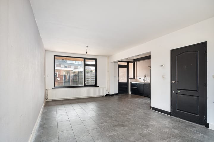 Photo 2 of Michiel de Ruyterstraat 58