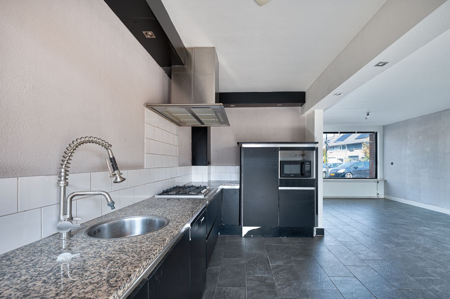 Photo 10 of Michiel de Ruyterstraat 58