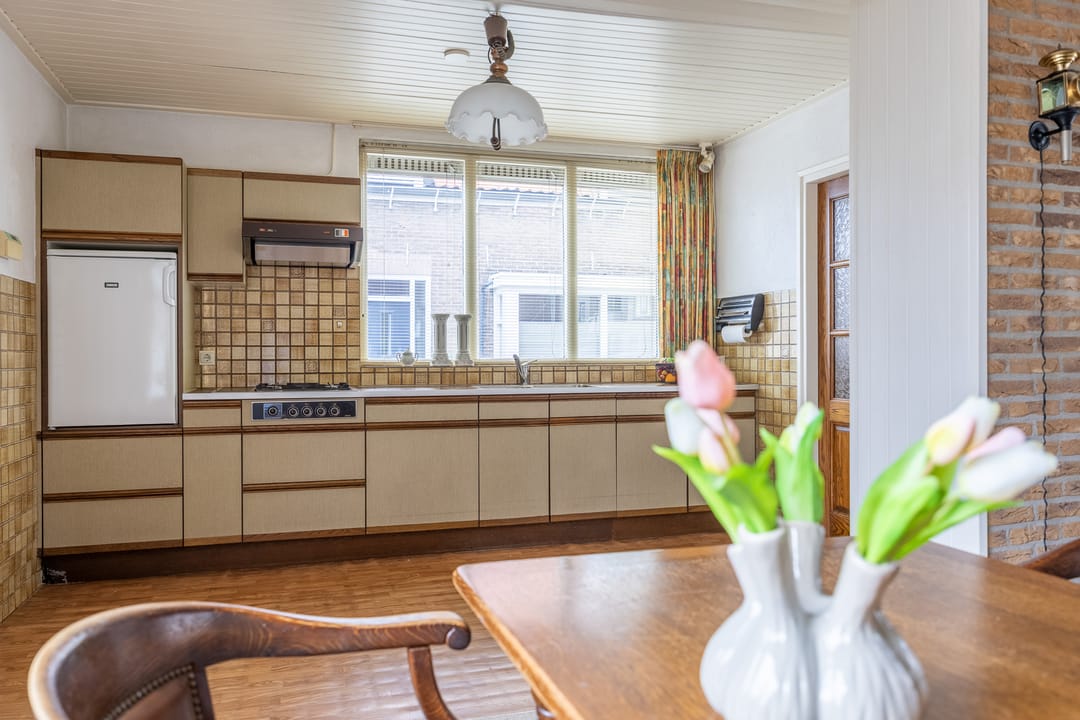 Photo 2 of Huurnestraat 25