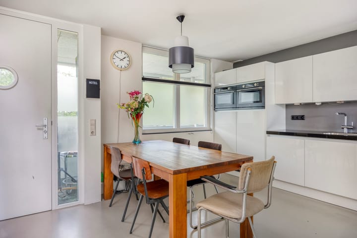 Photo 12 of Flevoparkweg 110