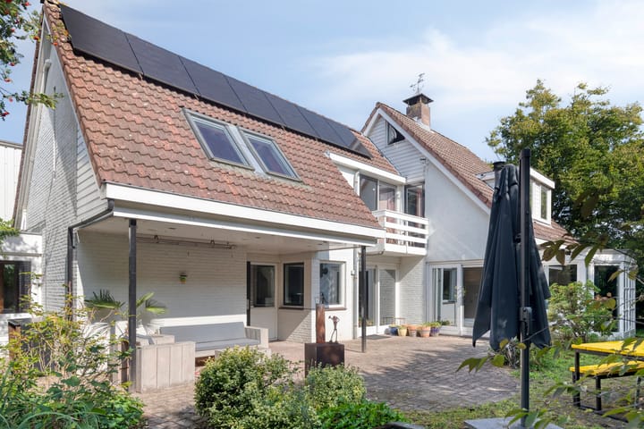 Photo 1 of Prinses Margrietstraat 1