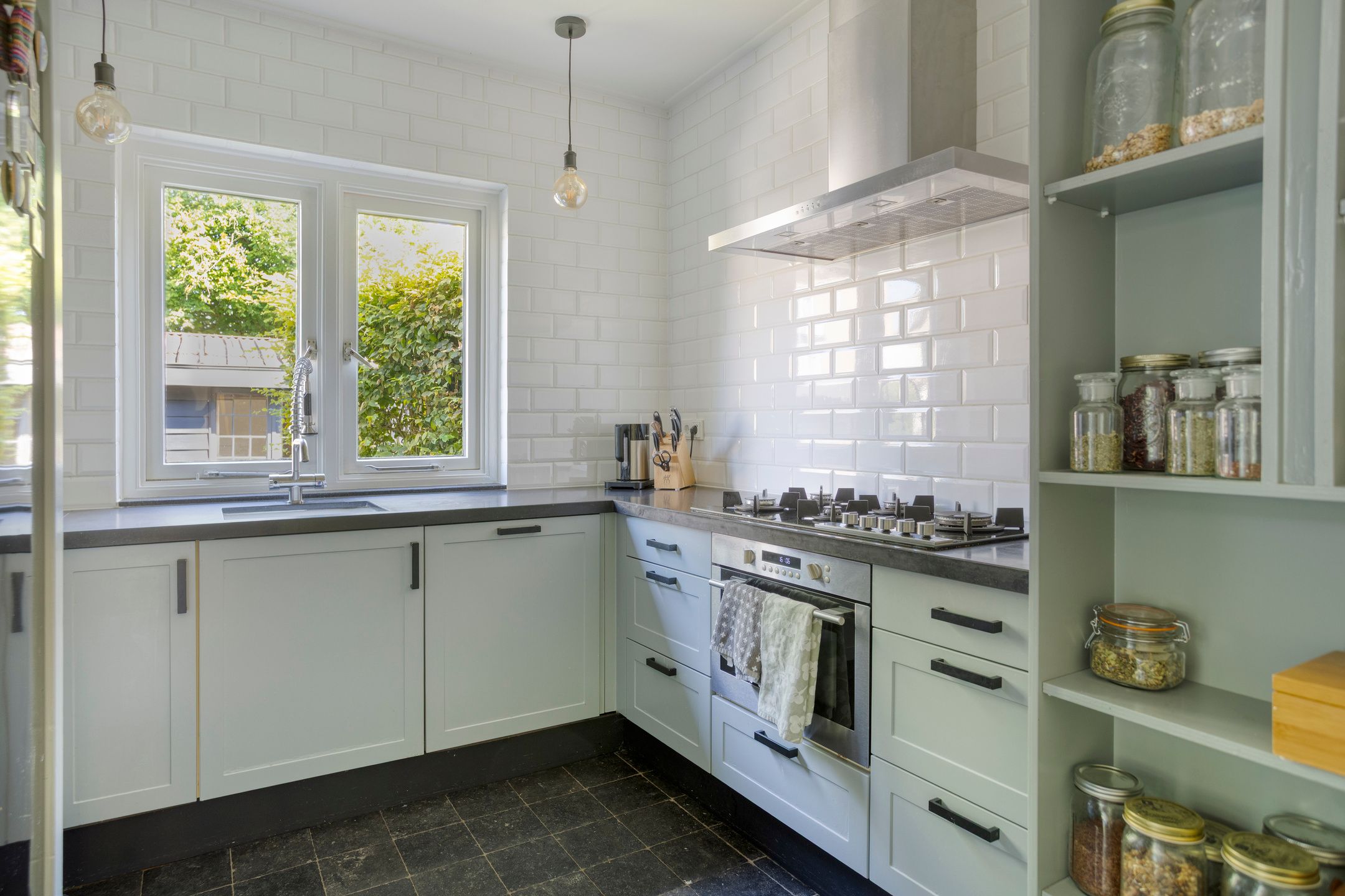 Foto 9 van Zutphensestraat 152