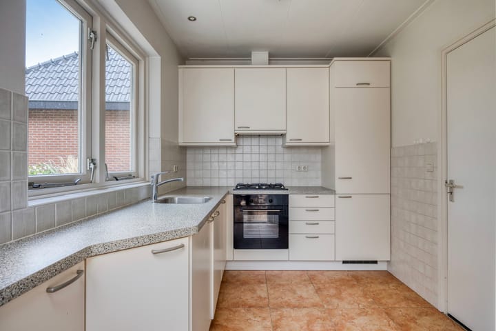 Photo 12 of IJsselweg 10