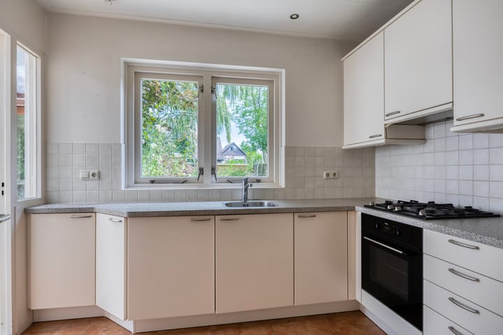 Photo 13 of IJsselweg 10