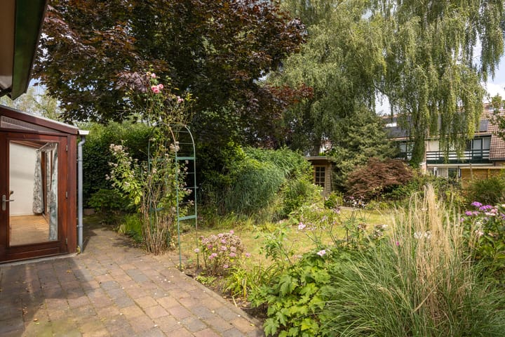 Photo 32 of IJsselweg 10