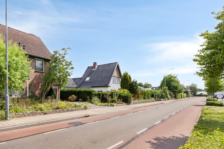 Photo 37 of IJsselweg 10