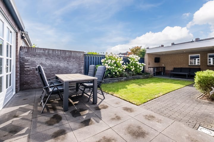 Foto 2 van Sint-Martenstraat 6