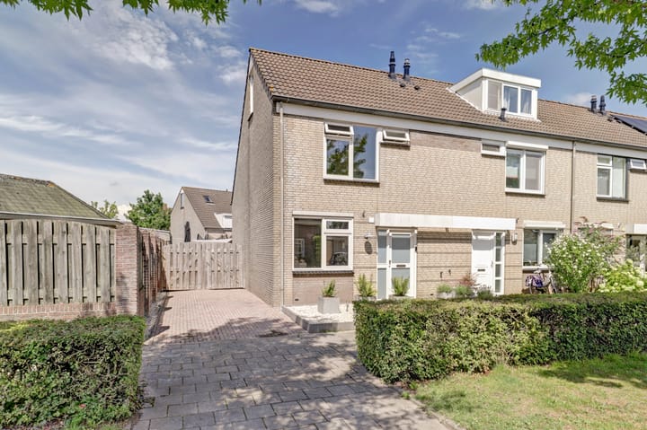 Photo 4 of Langewerf 1