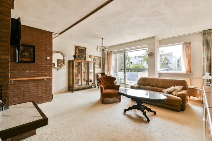 Photo 19 of Haarlemmerstraat 1-A