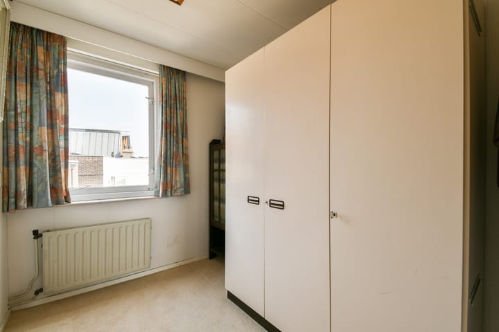 Photo 23 of Haarlemmerstraat 1-A