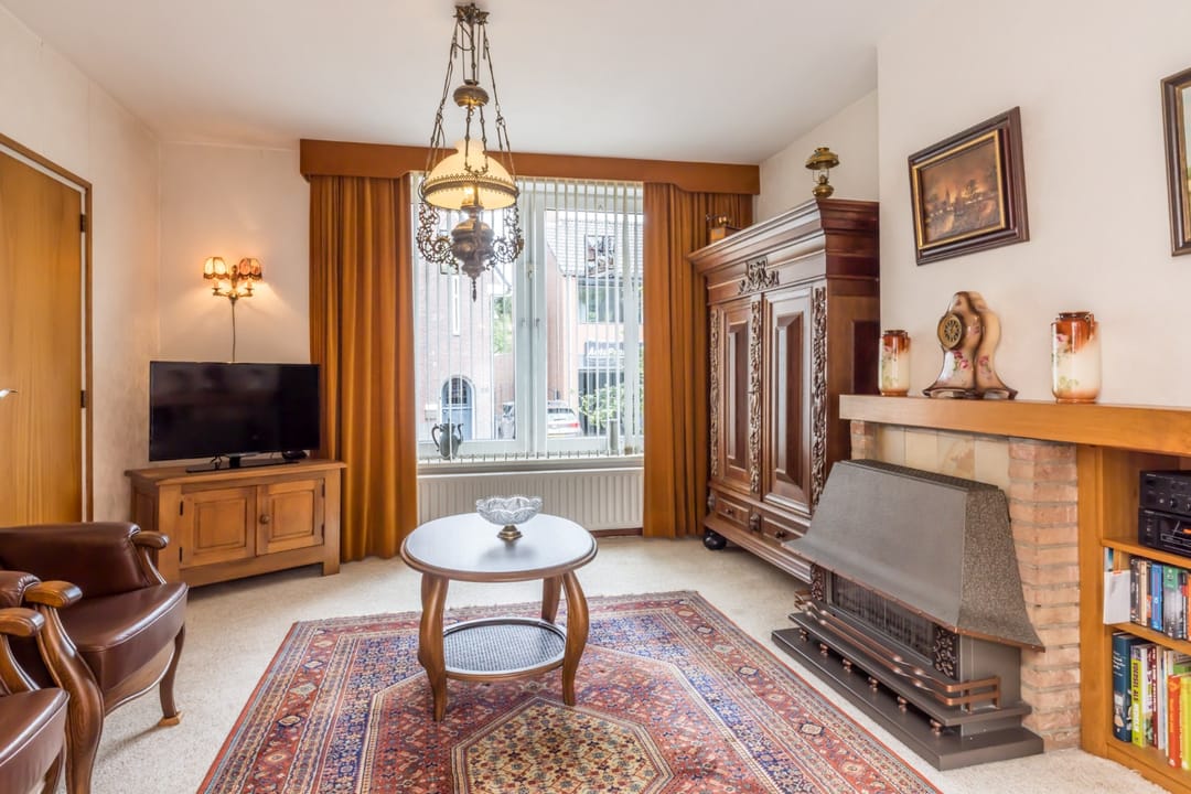 Foto 11 van Monseigneur Mannensstraat 42