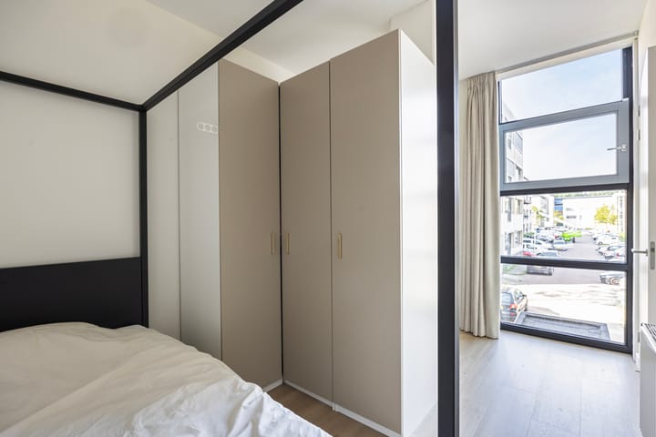 Foto 23 van Louis Armstrongweg 56-M