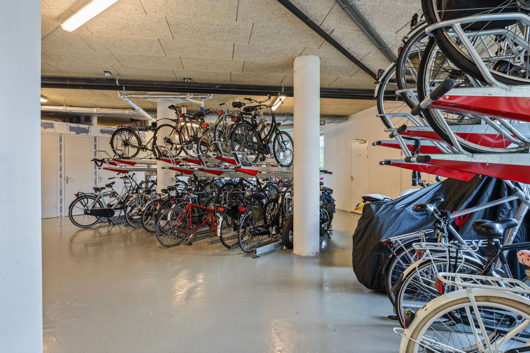 Foto 30 van Louis Armstrongweg 56-M