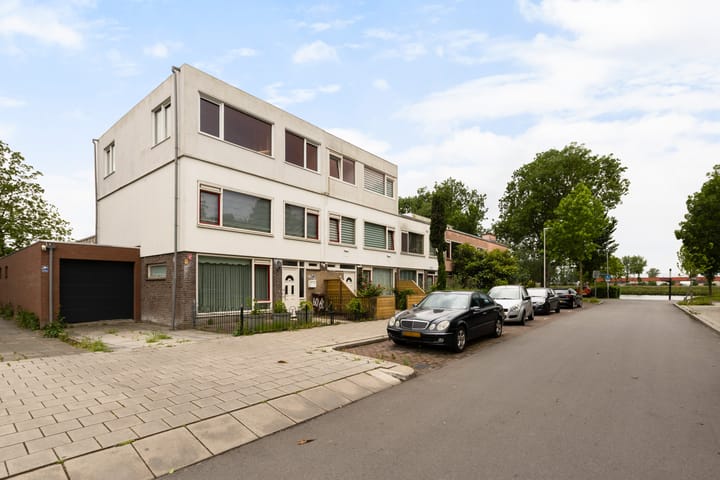 Foto 7 van Attleeplantsoen 62