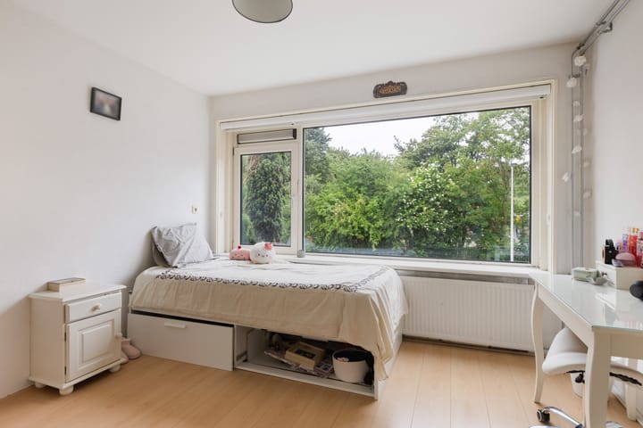 Foto 29 van Attleeplantsoen 62