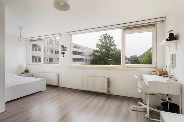 Foto 41 van Attleeplantsoen 62