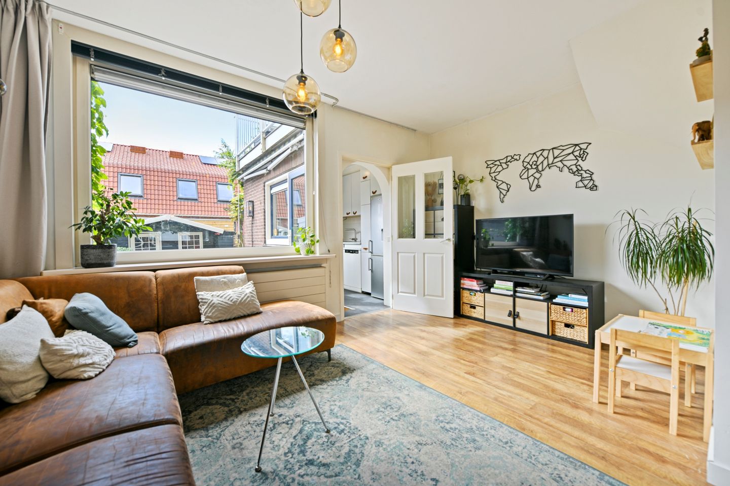 Photo 10 of Burgemeester Ter Laanstraat 104