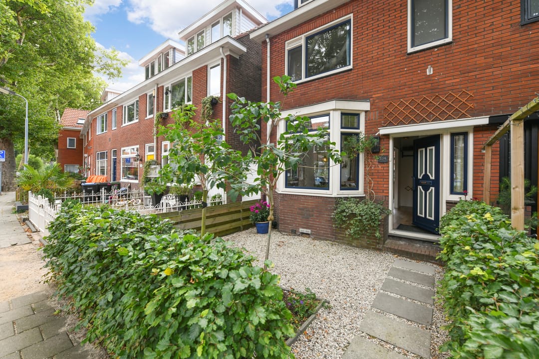 Photo 2 of Burgemeester Ter Laanstraat 104