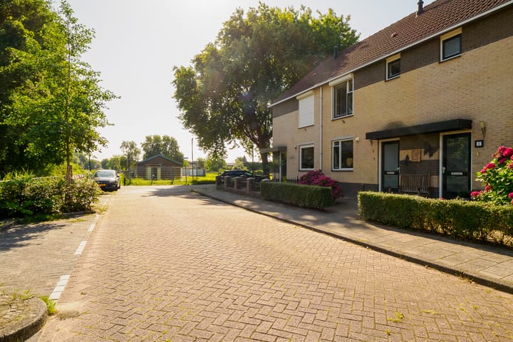 Foto 37 van Vespuccistraat 3