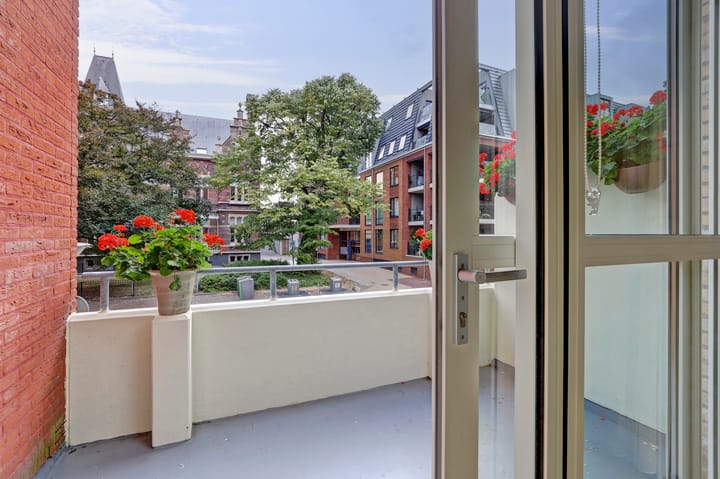 Foto 2 van v.d.Spiegelstraat 11-A